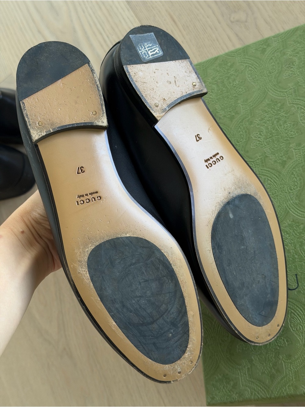 Gucci Black Leather Loafers with Gold Horsebit - Picture 6 of 9